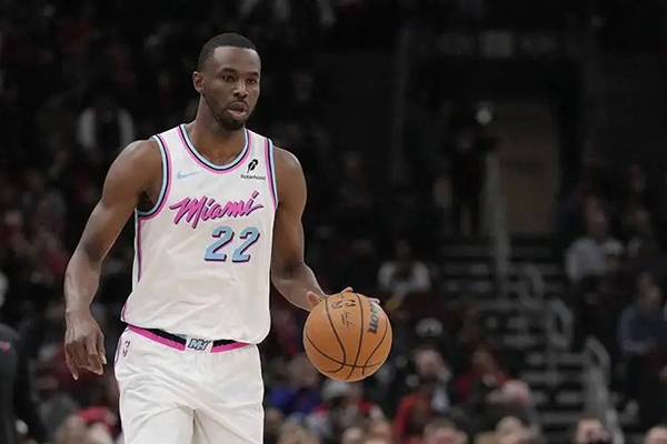 维金斯提续约两条件:交易否决权与时长限制,否则转投湖人