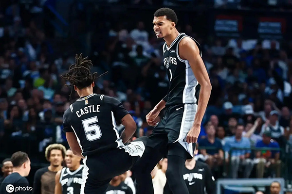 NBA新赛季首秀：神级表现与失意时刻并存