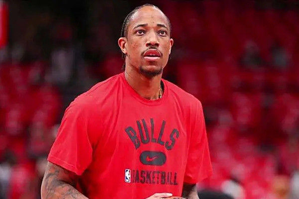 德罗赞底薪加盟湖人！联手詹皇东契奇艾顿组历史级阵容冲冠​