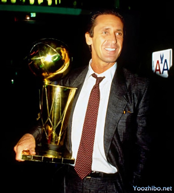 帕特-莱利：1989-90赛季的NBA最佳教练与<a href=/shipin/lanqiuzhibo/lakers/ target=_blank class=infotextkey>湖人</a>王朝的缔造者