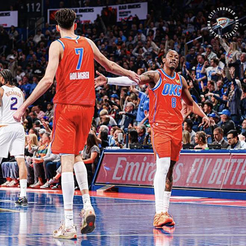 雷霆49分血洗<a href=/shipin/lanqiuzhibo/suns/ target=_blank class=infotextkey>太阳</a>+手握多签，霍姆格伦成顶级内线